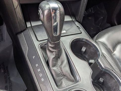 Used 2019 Ford Explorer XLT w/ Equipment Group 202A image 12