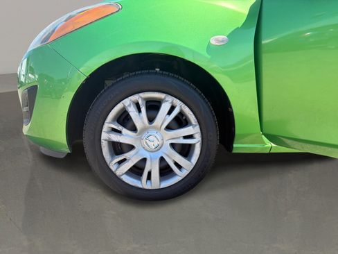 Used 2012 MAZDA MAZDA2 Sport FWD image 21