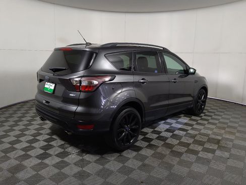 Used 2017 Ford Escape SE w/ Equipment Group 201A AWD/4WD image 10