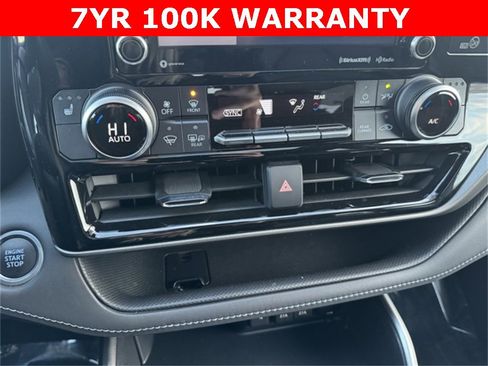 Certified 2021 Toyota Highlander XLE image 15