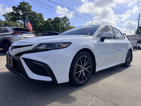 Used 2023 Toyota Camry SE FWD image 22