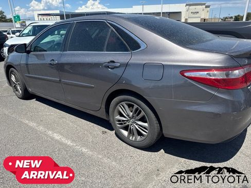 Used 2017 Toyota Camry SE FWD image 8