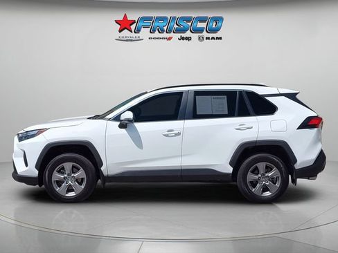 Used 2024 Toyota RAV4 XLE w/ Convenience Package FWD image 4