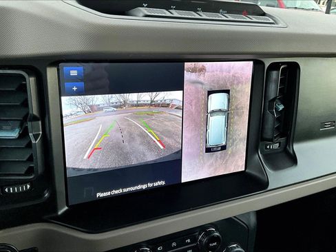 Used 2023 Ford Bronco Wildtrak image 27