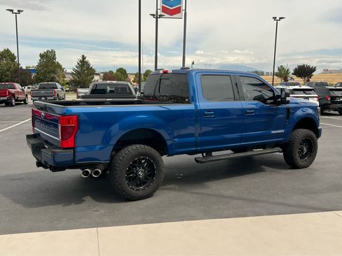 Certified 2022 Ford F350 Lariat w/ Black Appearance Package AWD/4WD image 7