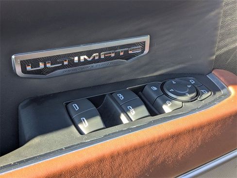 Used 2024 GMC Sierra 1500 Denali Ultimate image 10