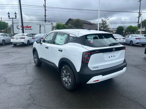New 2026 Nissan Kicks S image 19