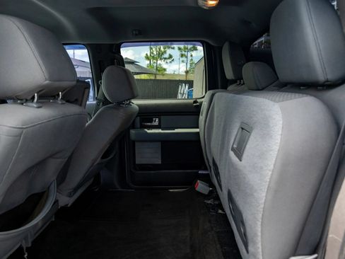 Used 2014 Ford F150 XLT w/ XLT Chrome Package RWD image 38
