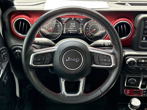Used 2021 Jeep Gladiator Rubicon w/ Auxiliary Switch Group AWD/4WD image 15