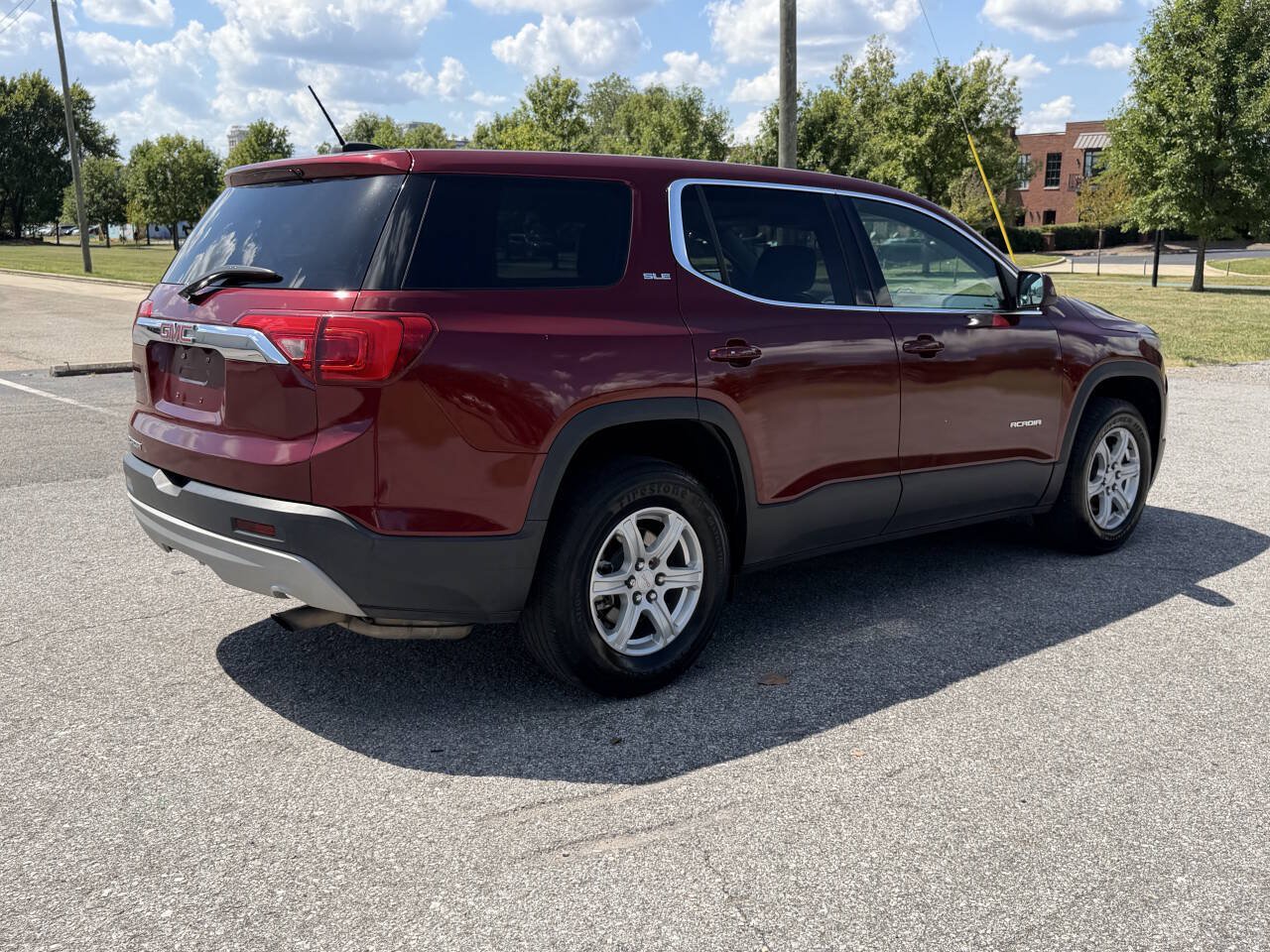 Used 2018 GMC Acadia SLE FWD image 8
