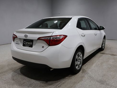 Used 2016 Toyota Corolla S image 2