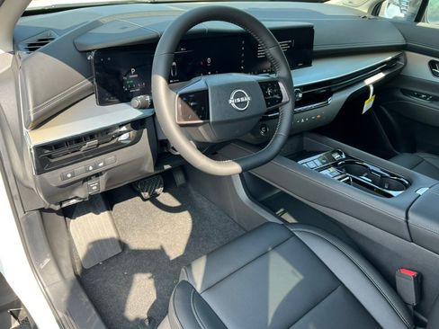 New 2025 Nissan Murano SL image 16