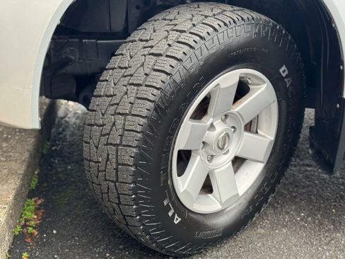 Used 2009 Nissan Titan XE image 14