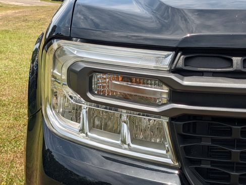 Certified 2022 Ford Maverick XLT w/ Equipment Group 300A Standard image 10