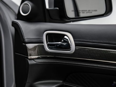 Used 2018 Jeep Grand Cherokee Trackhawk image 97