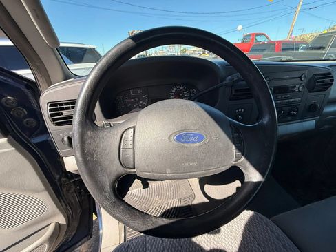 Used 2005 Ford F250 XL AWD/4WD image 12