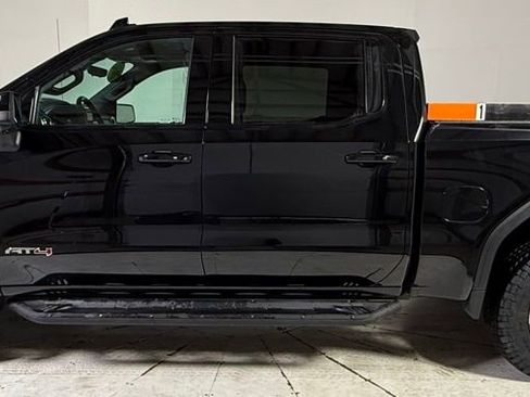 Used 2020 GMC Sierra 1500 AT4 w/ AT4 Premium Package image 4