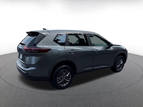 Used 2026 Nissan Rogue SV FWD image 14