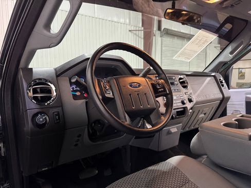 Used 2016 Ford F250 XLT w/ FX4 Off-Road Package image 10
