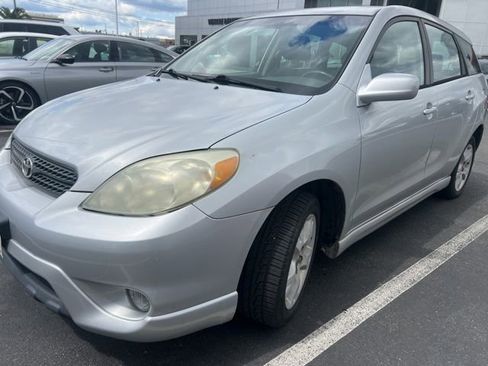 Used 2005 Toyota Matrix XR FWD image 1