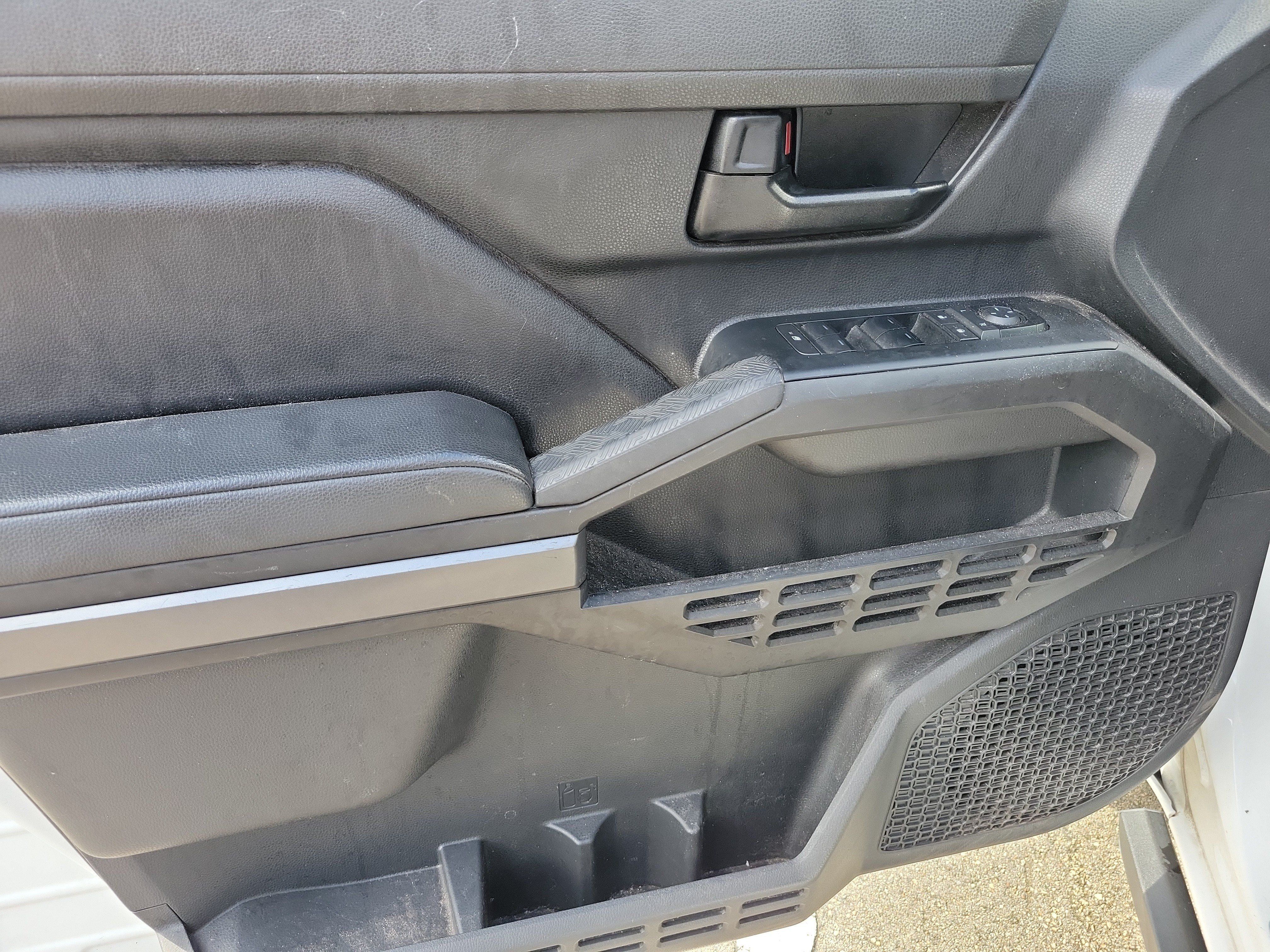 Used 2024 Toyota Tacoma SR5 RWD image 18