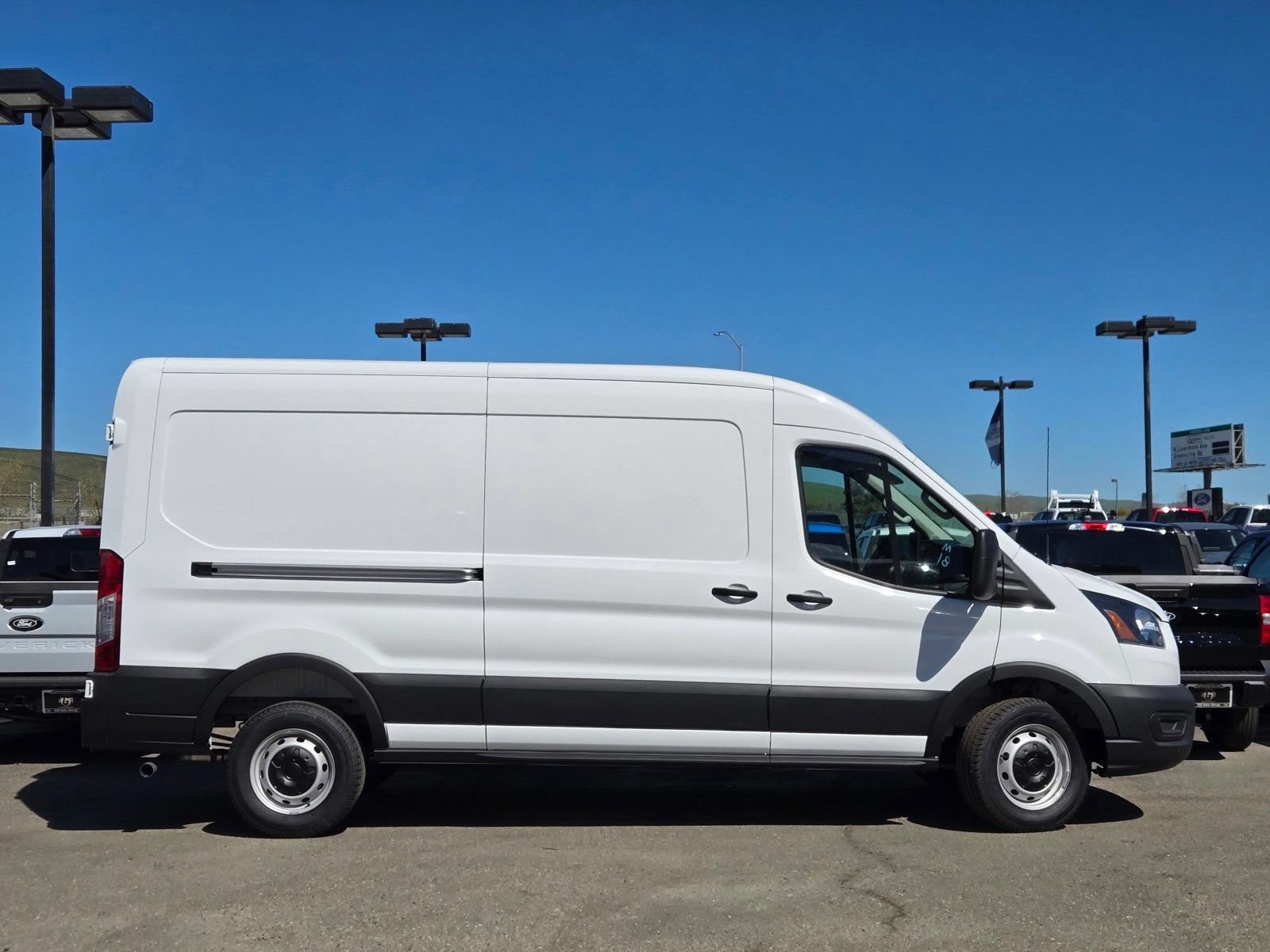 New 2026 Ford Transit 250 148 Medium Roof RWD image 3