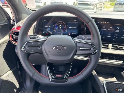 New 2026 Chevrolet Equinox RS AWD/4WD image 17