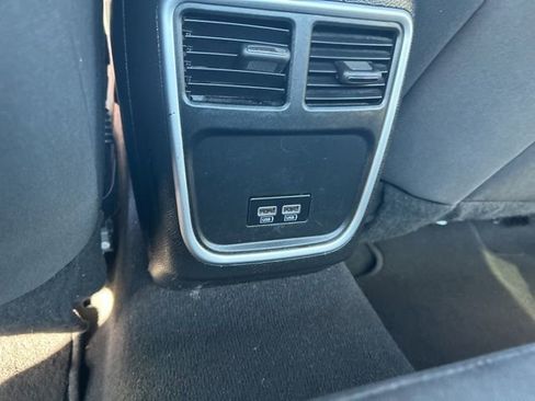 Used 2023 Dodge Charger SXT image 40