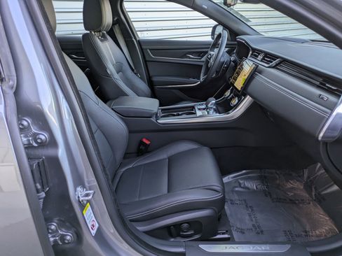 Used 2024 Jaguar XF R-Dynamic SE image 35