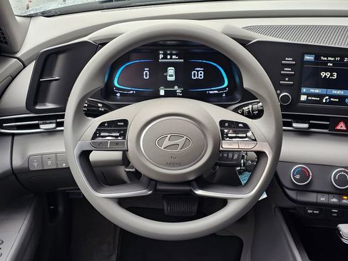 New 2026 Hyundai Elantra SE image 15