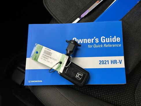 Used 2021 Honda HR-V EX image 36