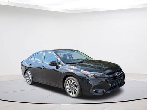 Used 2025 Subaru Legacy Limited image 7