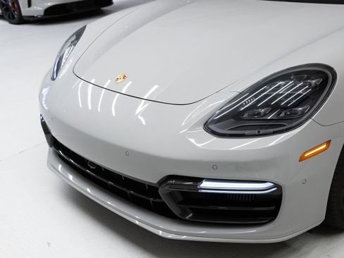 Certified 2022 Porsche Panamera Turbo S AWD/4WD image 35