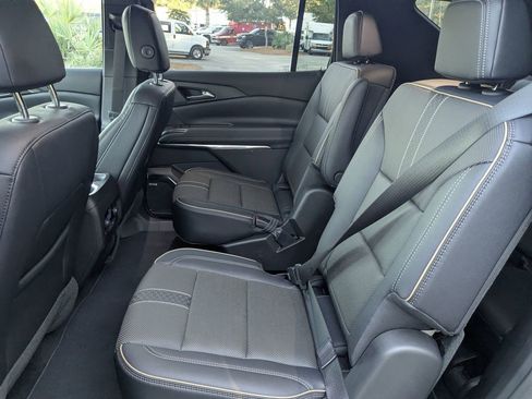 New 2026 Chevrolet Traverse High Country image 13