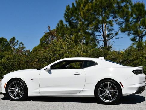Used 2020 Chevrolet Camaro LT w/ RS Package image 4