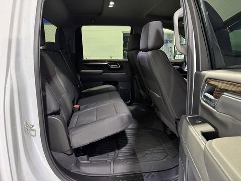 Used 2025 GMC Sierra 3500 SLE w/ SLE Value Package image 13