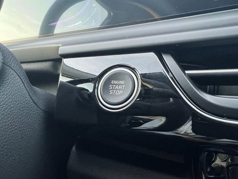 New 2026 Kia Seltos S image 18