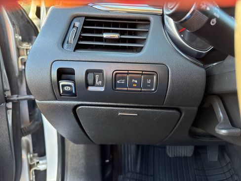 Used 2017 Chevrolet Impala Premier image 24