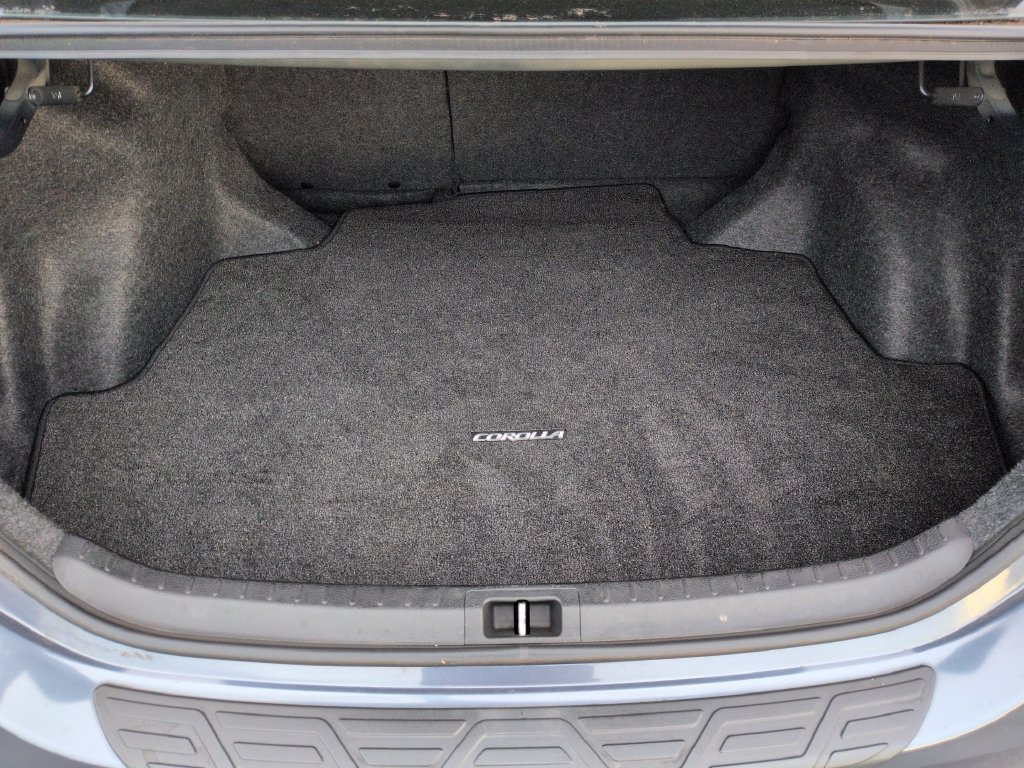 Used 2015 Toyota Corolla S FWD image 23