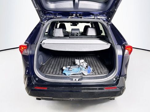 Used 2021 Toyota RAV4 XSE w/ Premium Package image 33