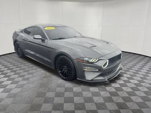 Used 2021 Ford Mustang GT Premium w/ GT Performance Package RWD image 3