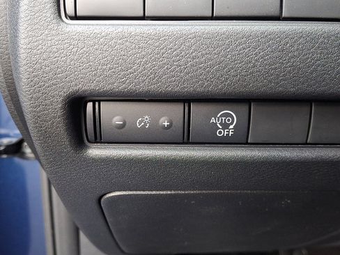 Certified 2023 Nissan Rogue SV image 24