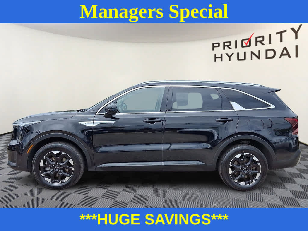 Used 2024 Kia Sorento S AWD/4WD image 7