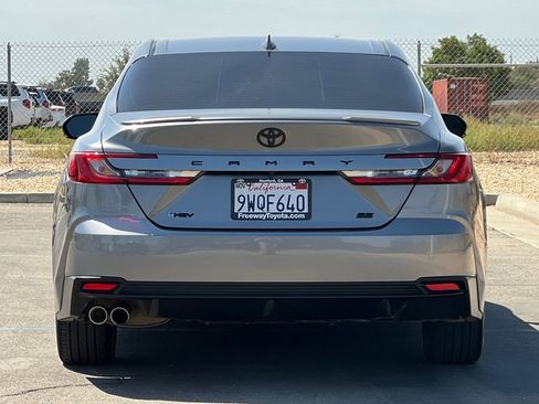 Used 2026 Toyota Camry SE FWD image 6