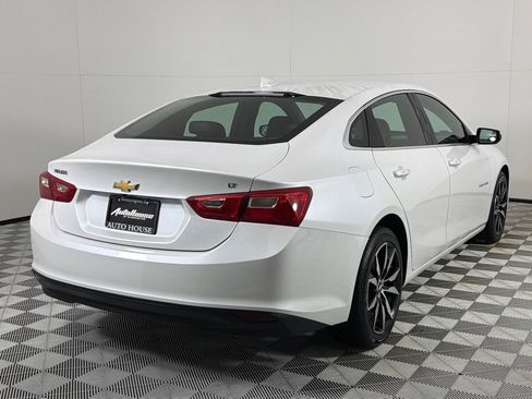 Used 2017 Chevrolet Malibu LT w/ Leather Package image 5