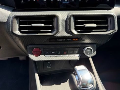 Used 2025 Ford Mustang Coupe RWD image 17