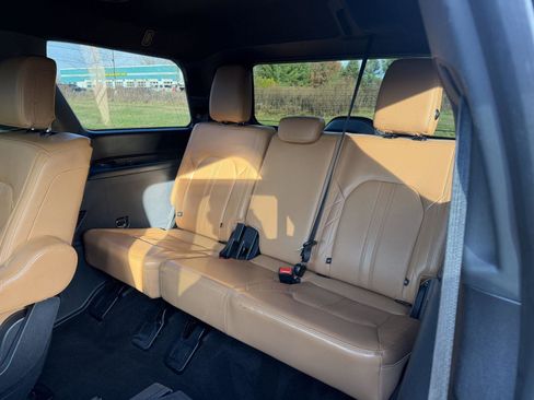Used 2022 Ford Expedition Platinum image 41
