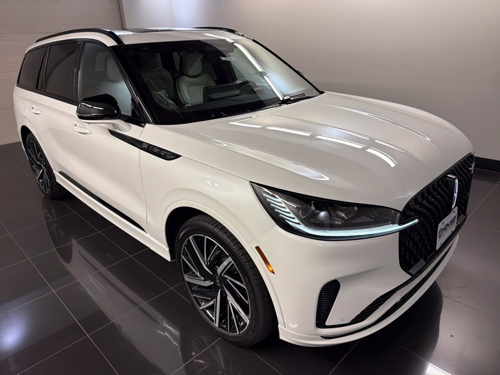 New 2027 Lincoln Aviator Black Label w/ Jet Appearance Package AWD/4WD image 1