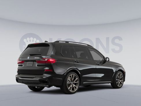Used 2022 BMW X7 M50i w/ Cold Weather Package AWD/4WD image 4