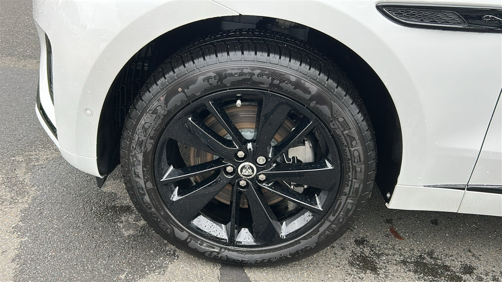 New 2026 Jaguar F-PACE R-Dynamic S AWD/4WD image 8